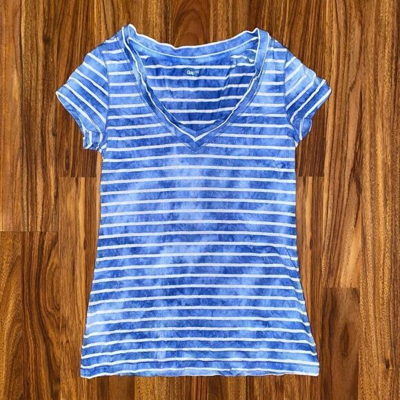 4 for $50 🎃 Gap Blue & White Striped Tie-Dye V-Neck Tee Womens Size Extra Small - Picture 1 of 6